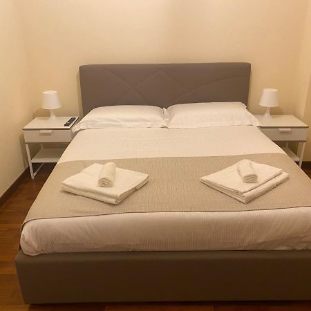 Manzoni Apartment メッシーナ エクステリア 写真