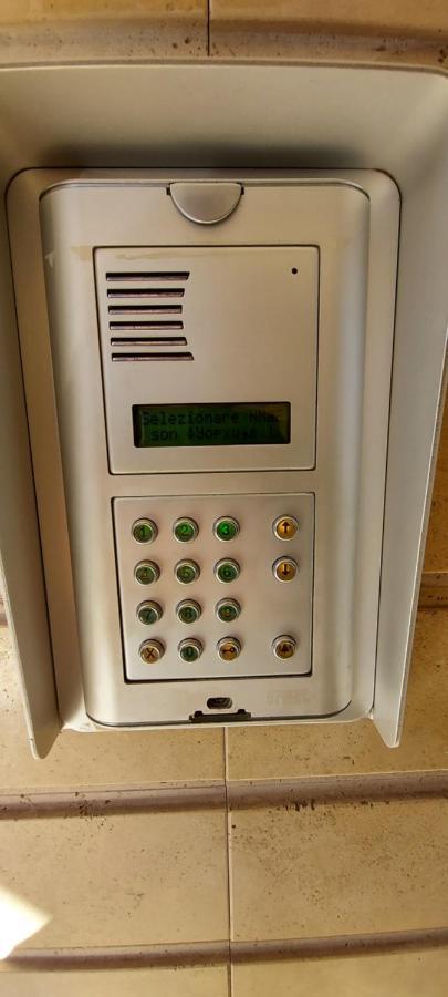 Manzoni Apartment メッシーナ エクステリア 写真
