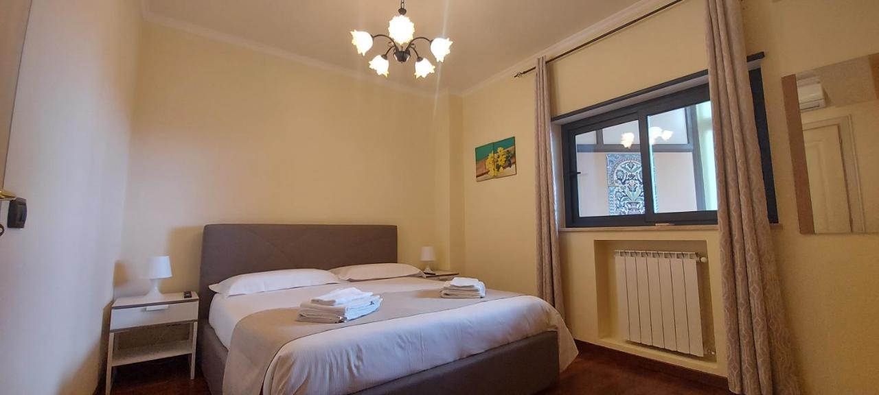 Manzoni Apartment メッシーナ エクステリア 写真